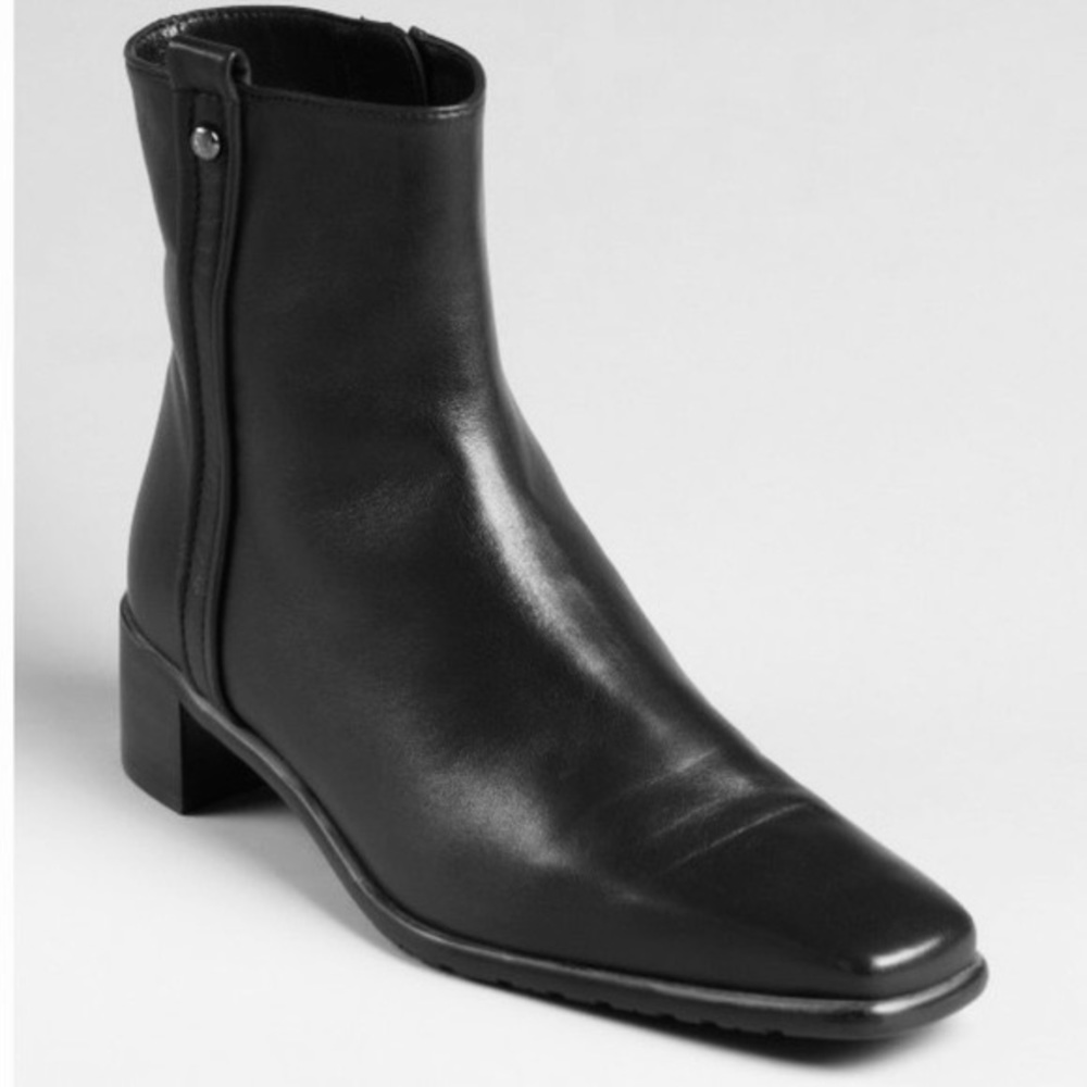 Stuart Weitzman Gordon Square Toe Leather Ankle Bootie Black 6.5